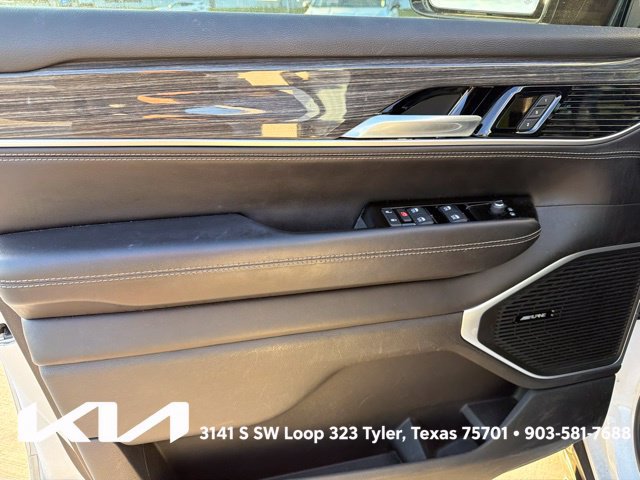 Used 2022 Jeep Wagoneer Series III w/ Flexible Seating Group AWD/4WD image 15