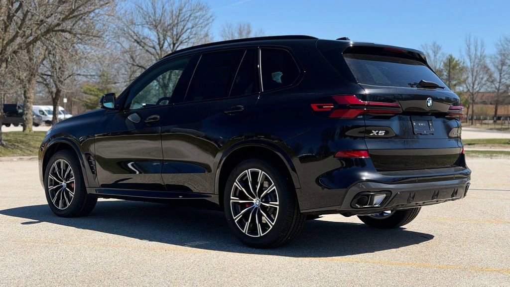 New 2026 BMW X5 xDrive40i w/ M Sport Package image 4