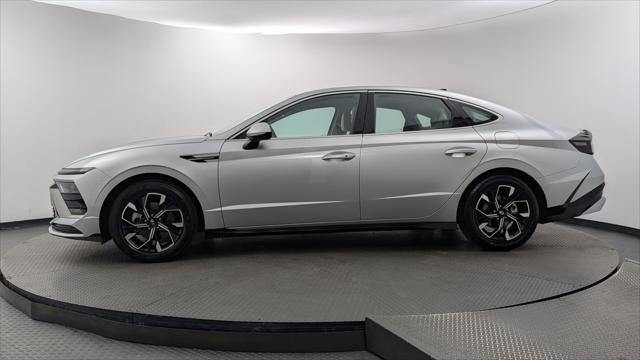 Used 2025 Hyundai Sonata SEL FWD image 3