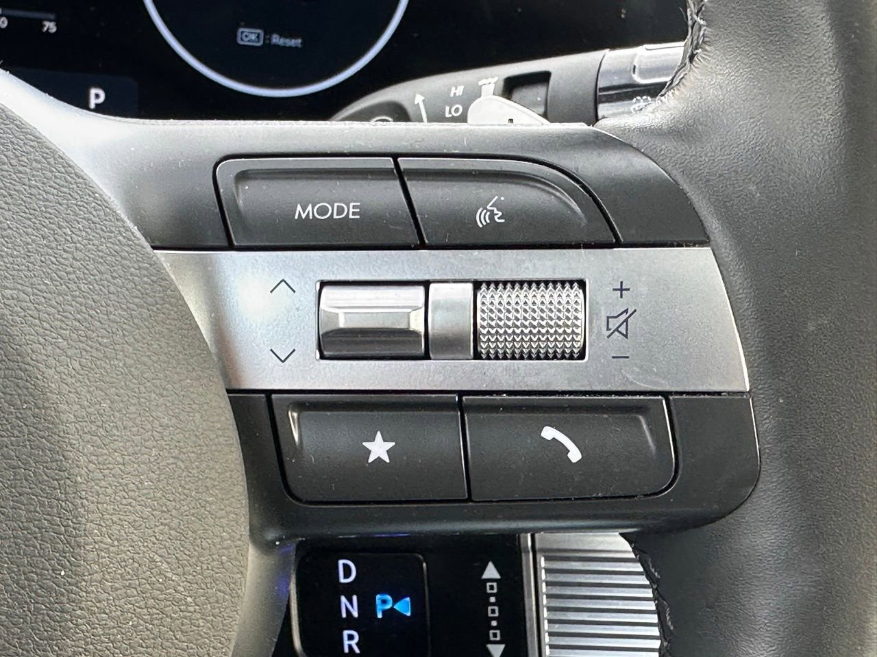 Certified 2025 Hyundai Sonata Limited image 31