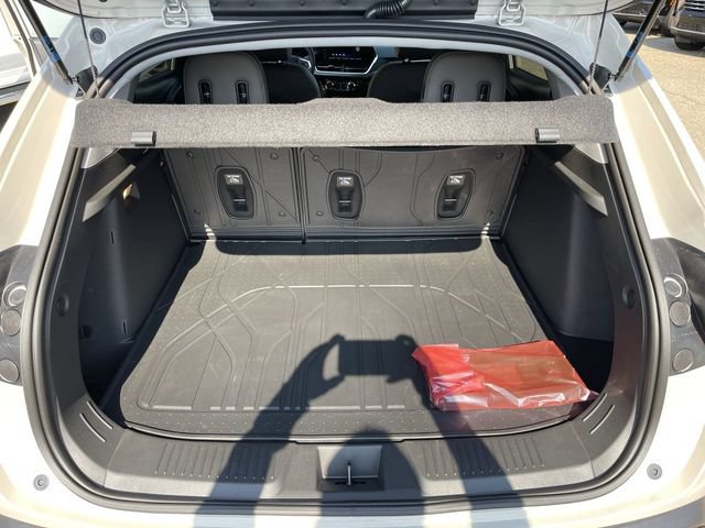 New 2026 Chevrolet Trax ACTIV w/ Sunroof Package FWD image 23