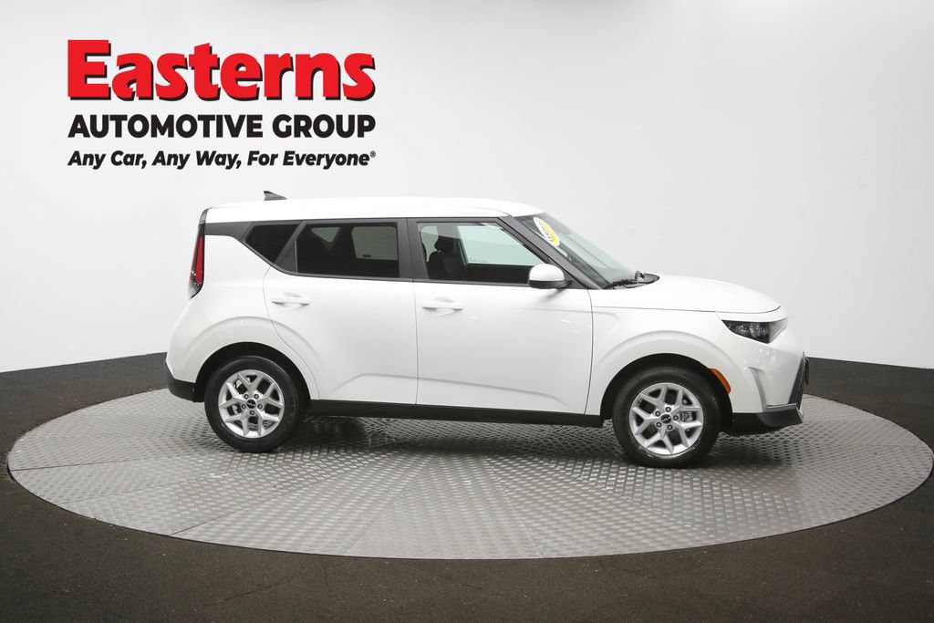 Used 2024 Kia Soul LX w/ Option Group 015 FWD image 45