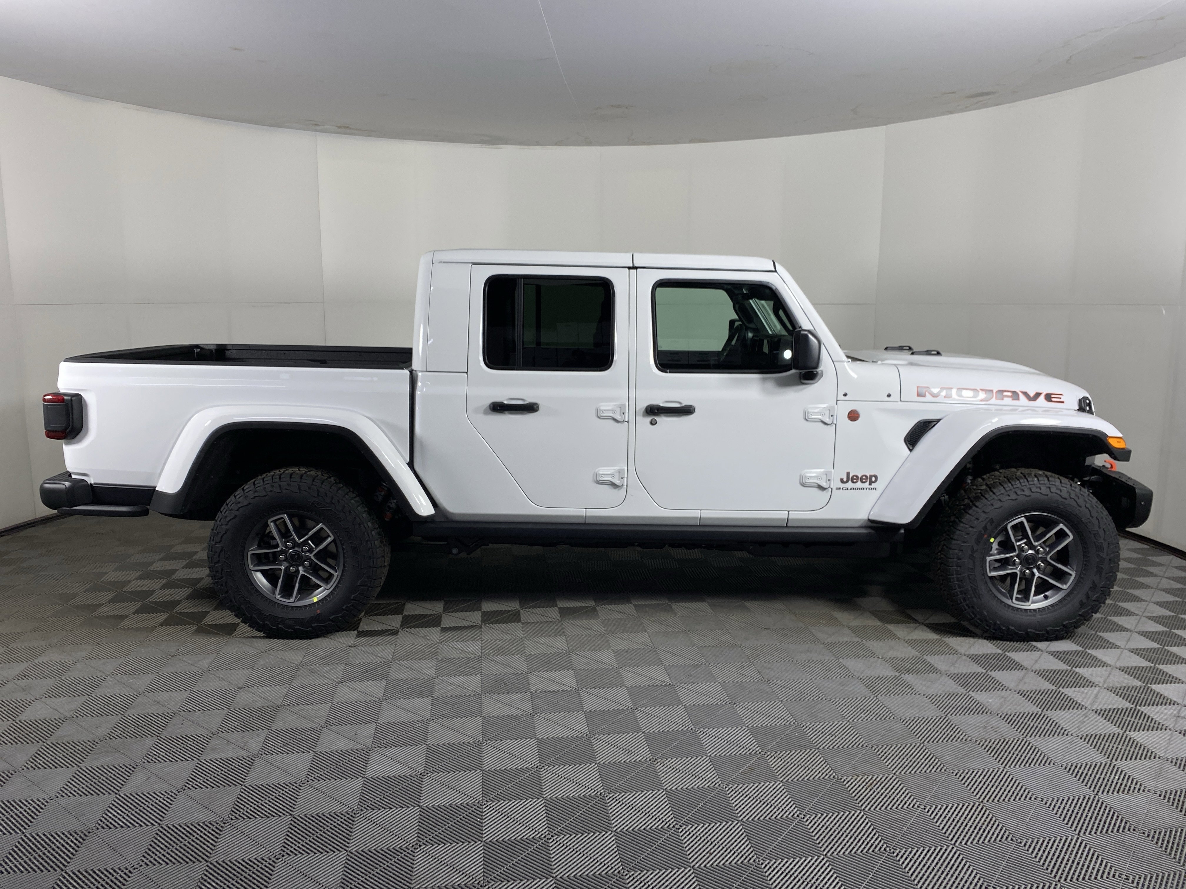 New 2026 Jeep Gladiator Mojave image 6