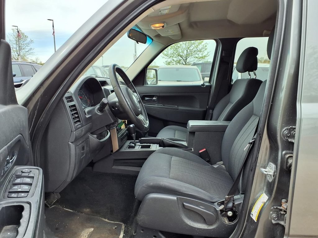 Used 2012 Jeep Liberty Sport w/ Popular Equipment Group AWD/4WD image 11