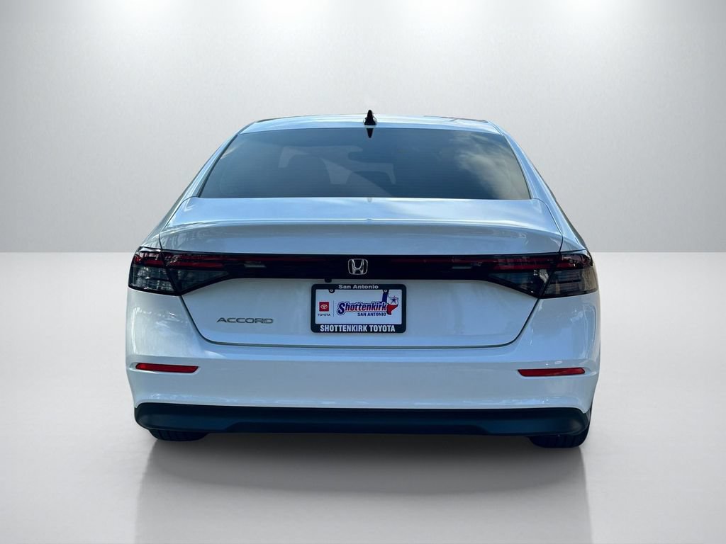 Used 2025 Honda Accord SE image 6