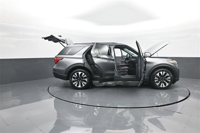 New 2026 Ford Explorer Platinum w/ LUX Leather Package image 39