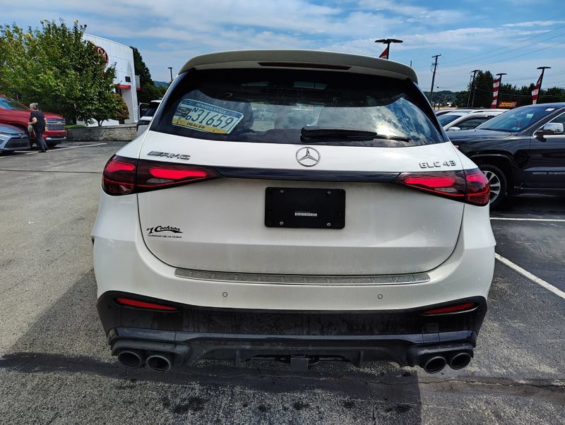 Used 2025 Mercedes-Benz GLC 43 AMG 4MATIC image 5