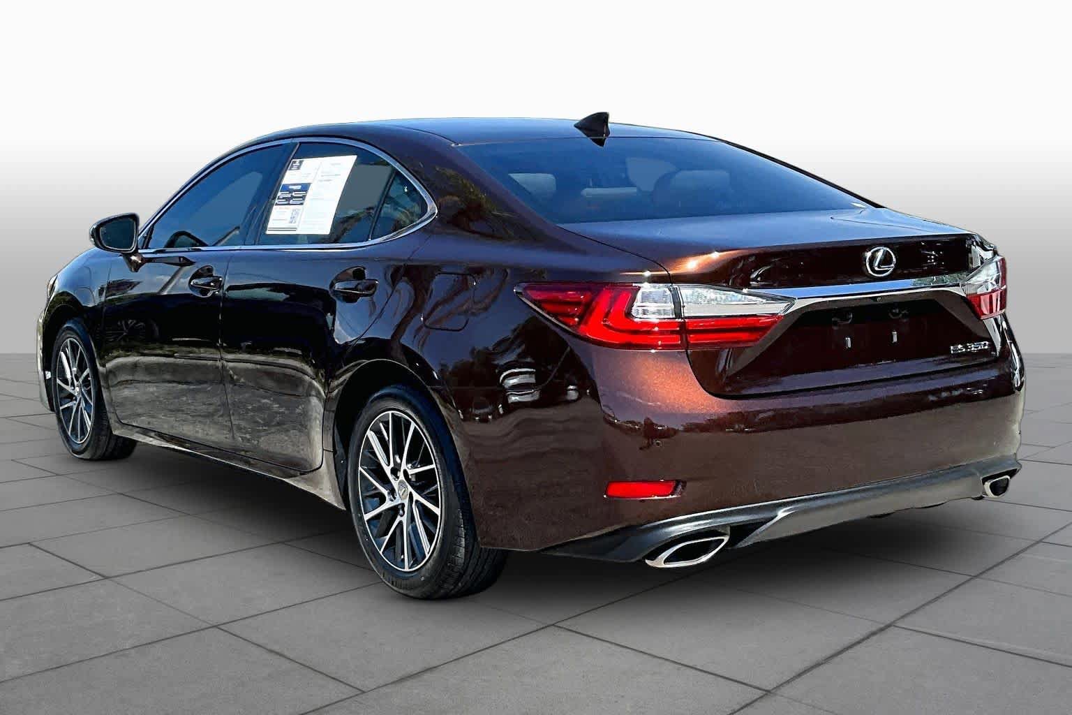 Used 2017 Lexus ES 350 w/ Luxury Package FWD image 12