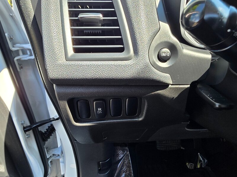 Used 2013 Mitsubishi Outlander Sport ES FWD image 41