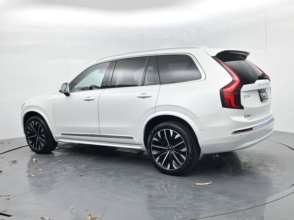 Used 2025 Volvo XC90 B5 Plus image 5
