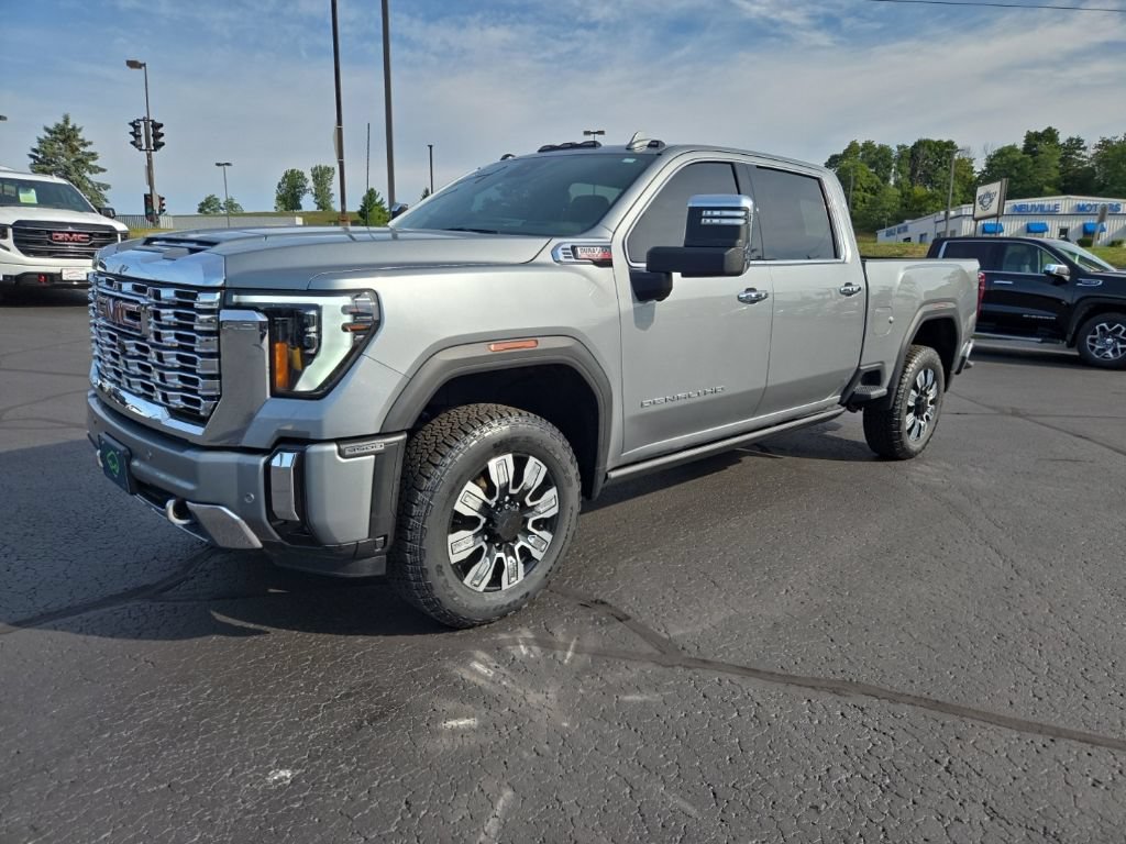 Certified 2024 GMC Sierra 3500 Denali w/ Denali Reserve Package AWD/4WD image 1