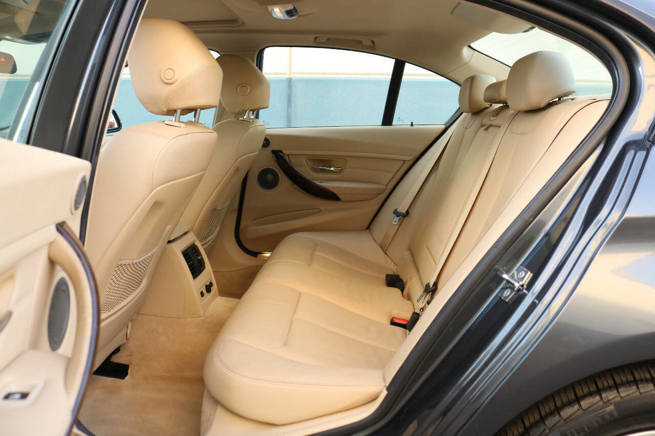 Used 2013 BMW 335i Sedan image 11