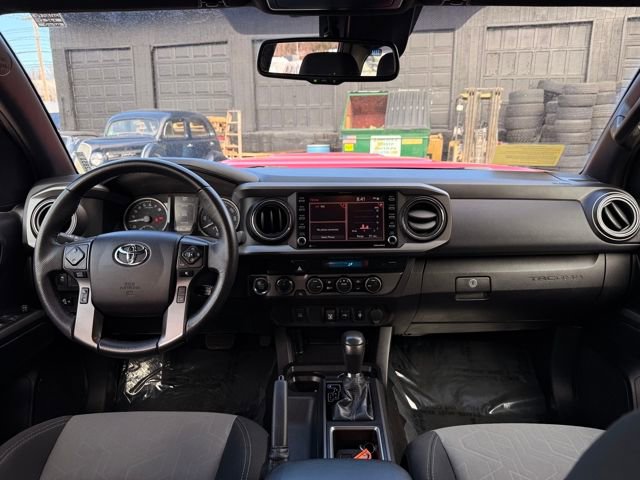 Used 2021 Toyota Tacoma TRD Sport image 17