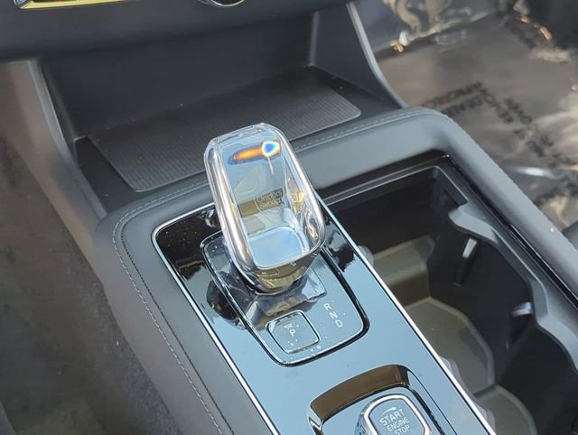 Used 2025 Volvo XC90 B6 Plus w/ Protection Package Premier image 30