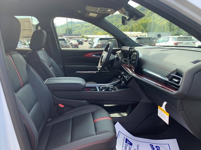 New 2026 Chevrolet Traverse RS image 18