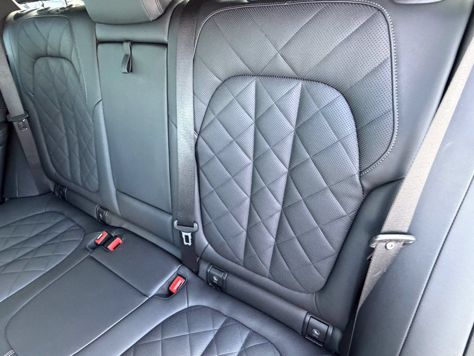 Certified 2025 BMW X5 sDrive40i w/ Climate Comfort Package RWD image 21