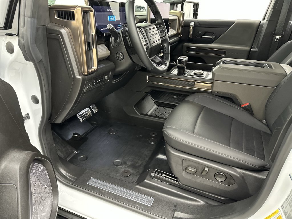 Used 2024 GMC Hummer EV 2X w/ LPO, Illumination Package AWD/4WD image 11