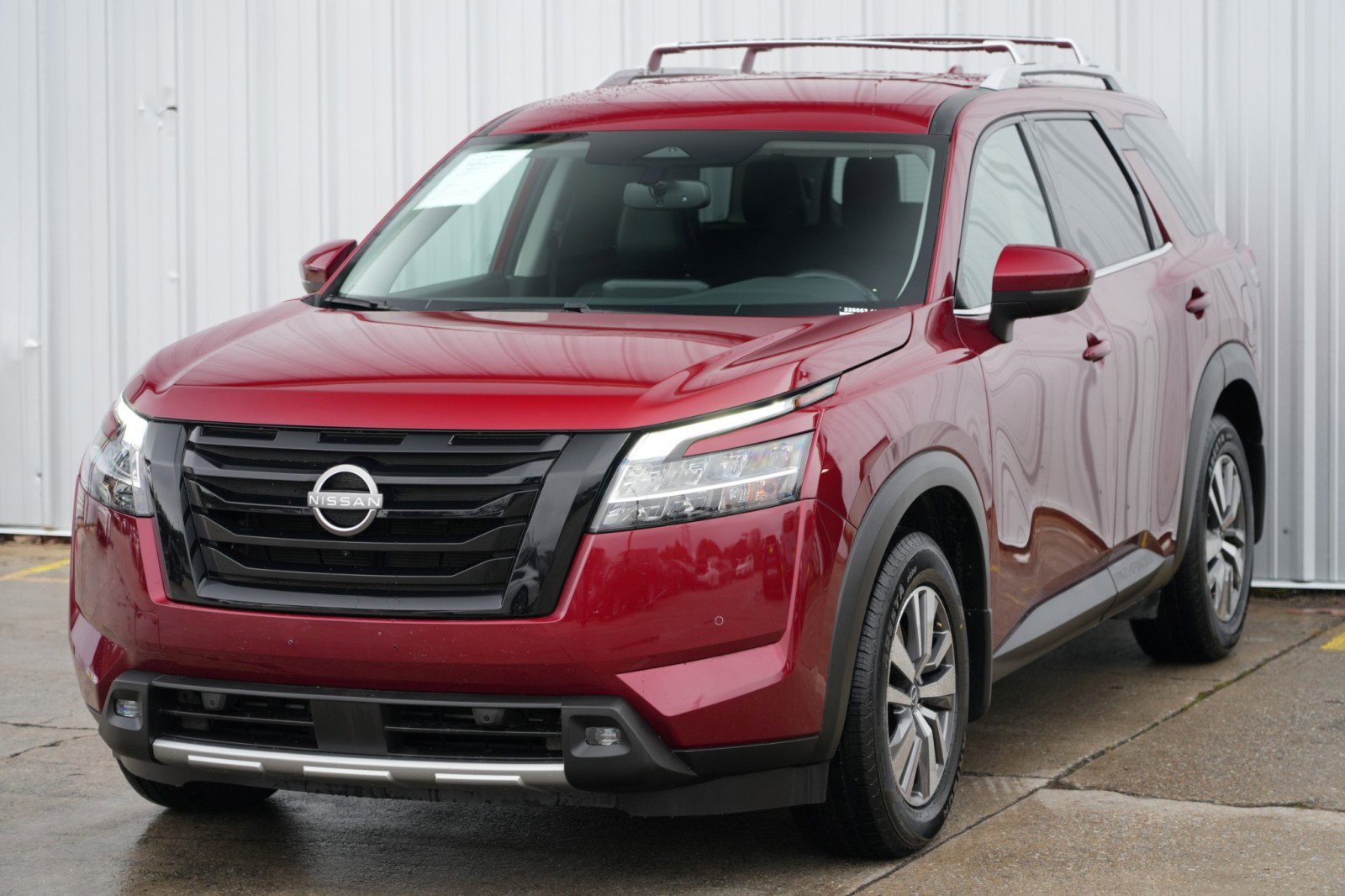 Used 2022 Nissan Pathfinder SL w/ Lighting Package (N92) image 48