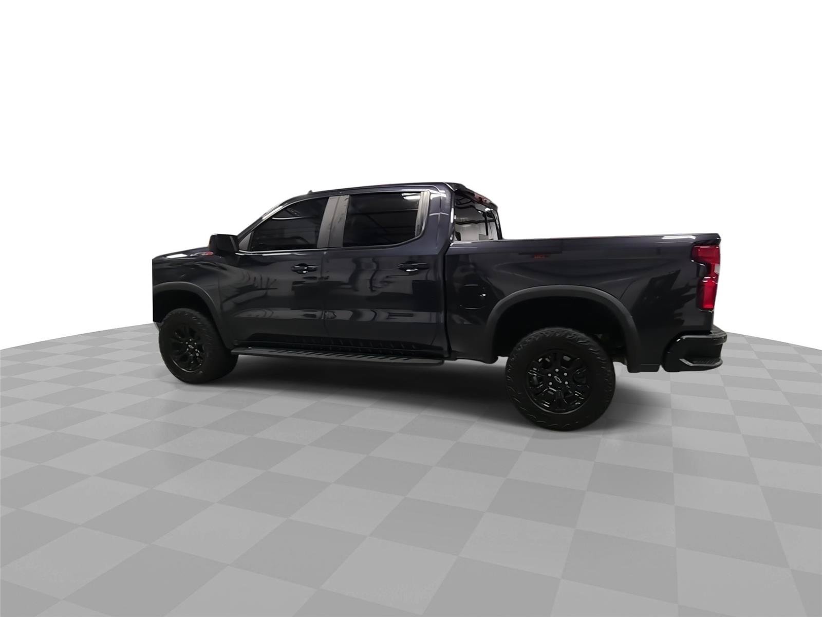 Used 2023 Chevrolet Silverado 1500 ZR2 w/ Technology Package AWD/4WD image 6