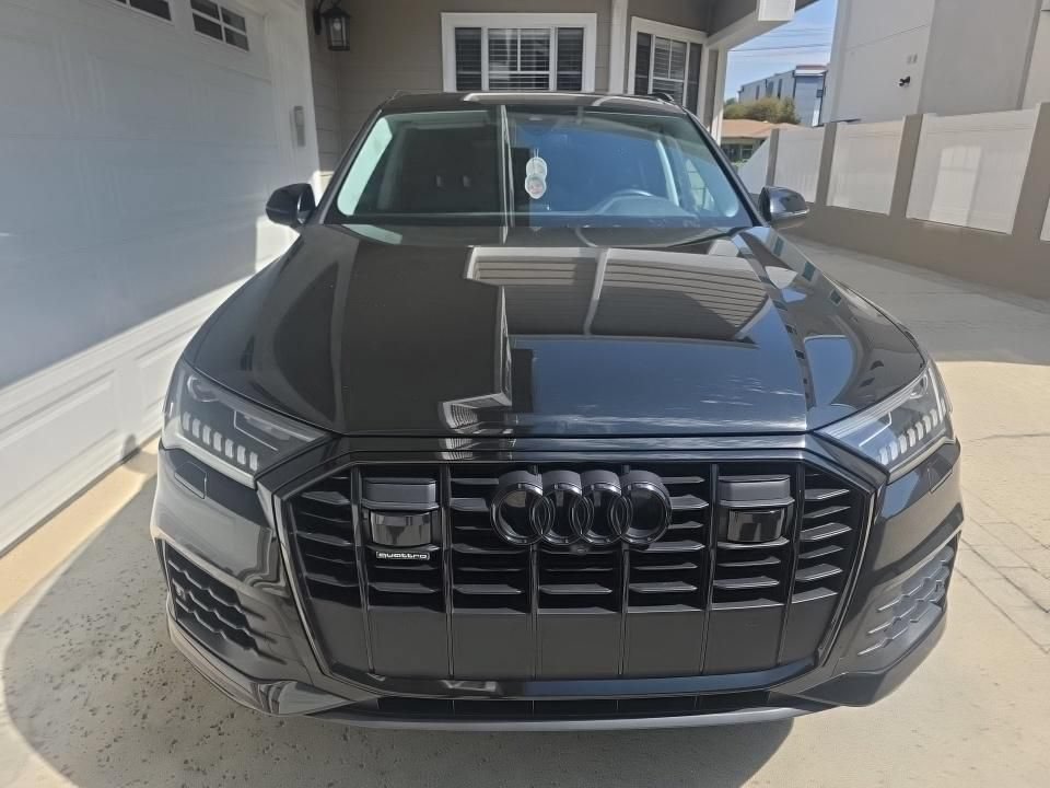 Used 2023 Audi Q7 2.0T Premium Plus w/ Premium Plus Package AWD/4WD image 4