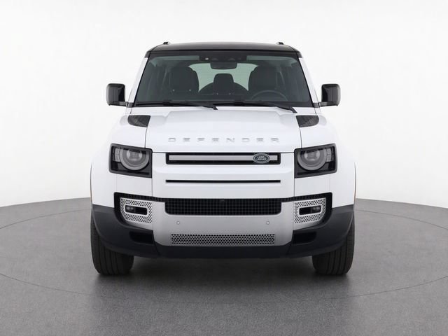 Used 2023 Land Rover Defender 130 SE AWD/4WD image 5