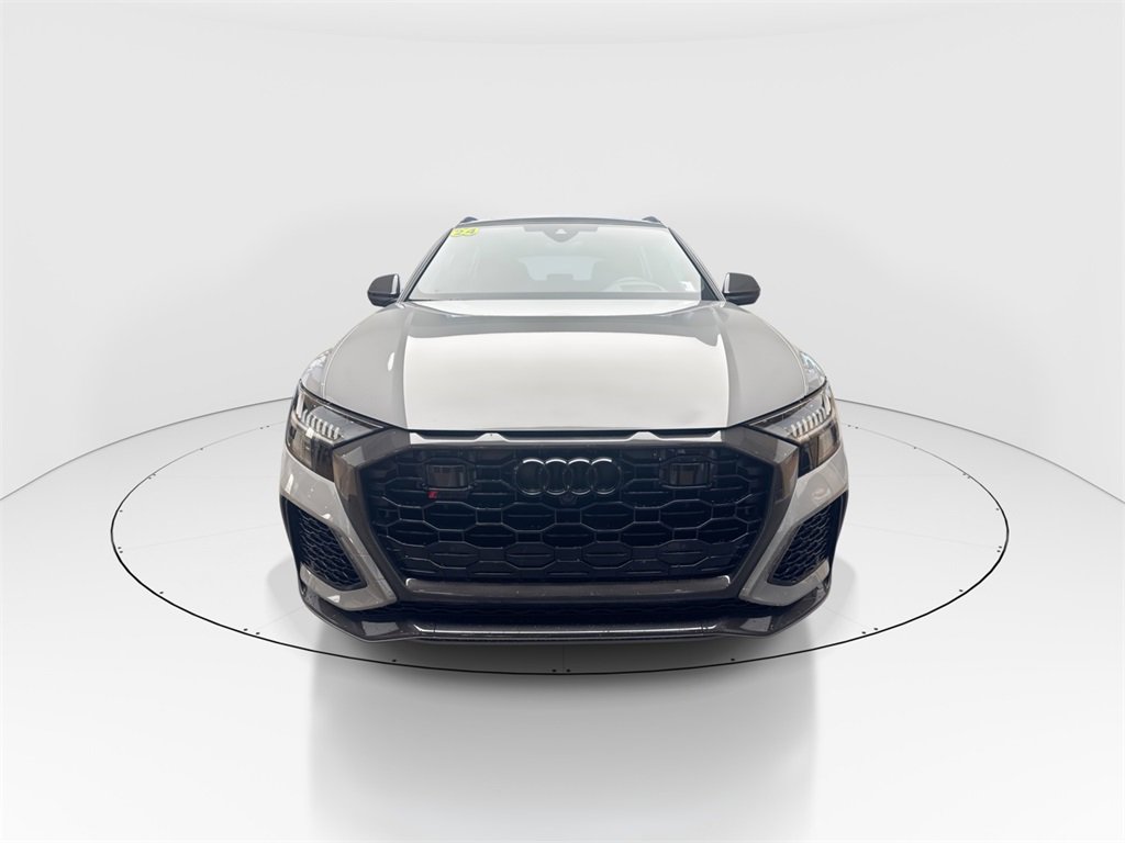 Used 2024 Audi RS Q8 w/ Black Optic Package image 3