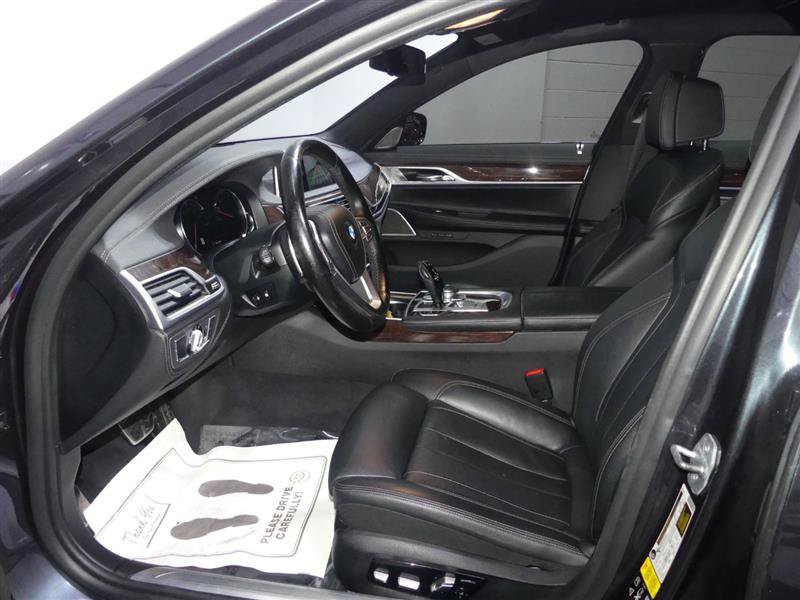 Used 2019 BMW 740i xDrive w/ M Sport Package AWD/4WD image 22
