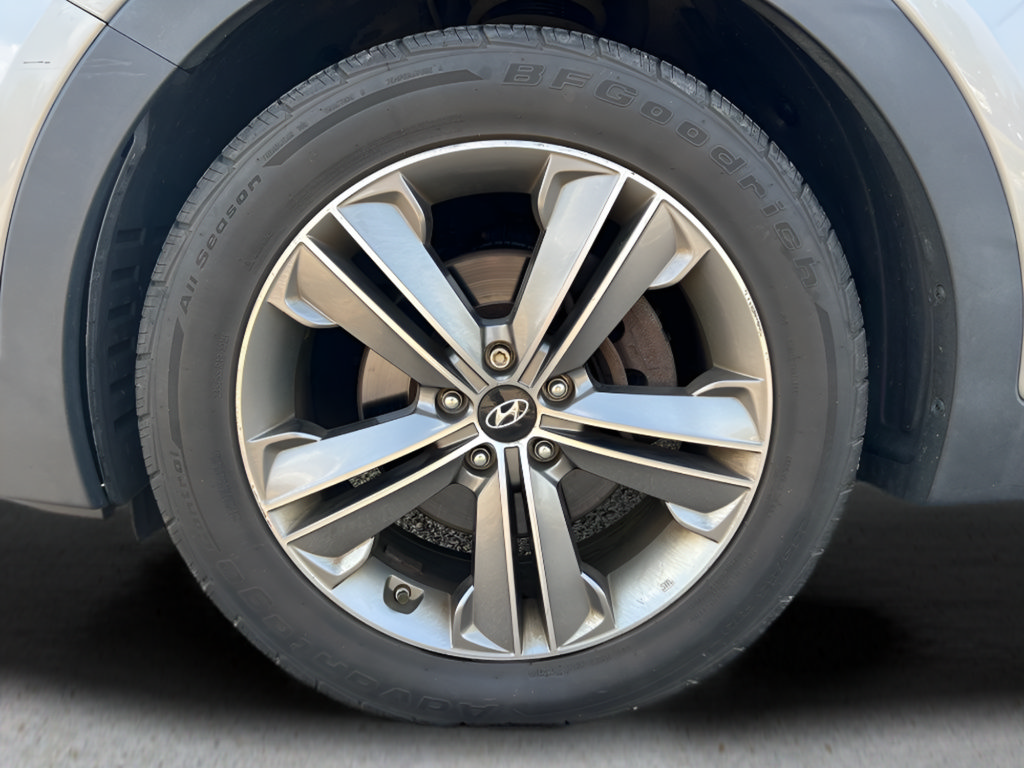 Used 2014 Hyundai Santa Fe GLS FWD image 33