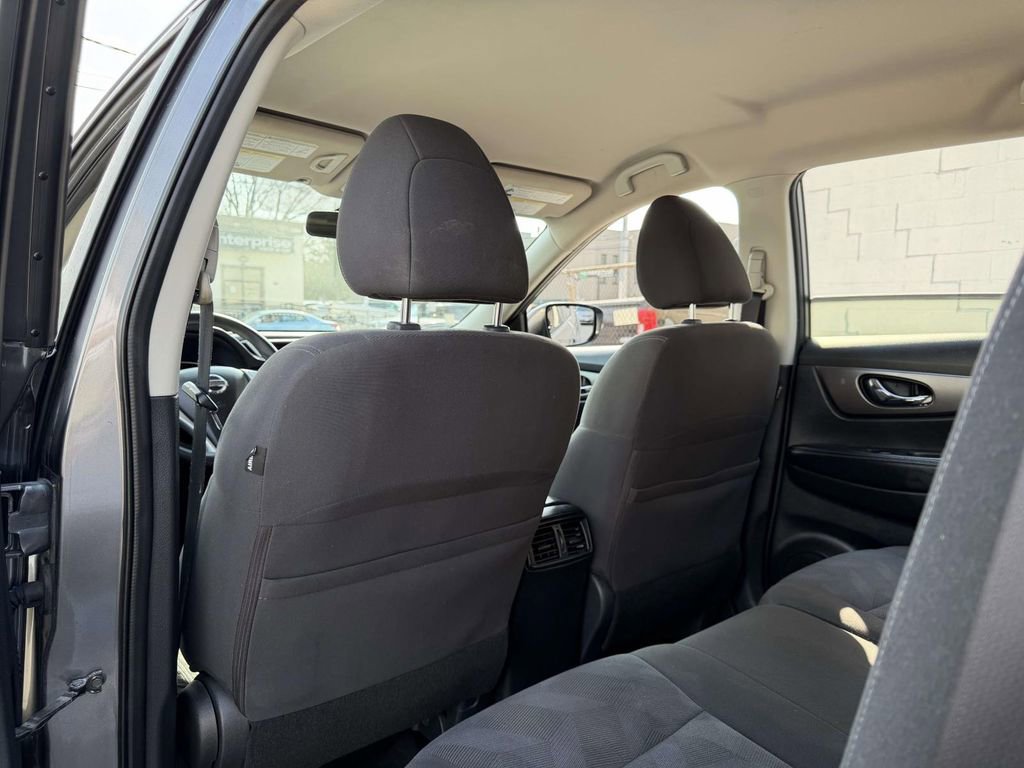 Used 2016 Nissan Rogue S image 17