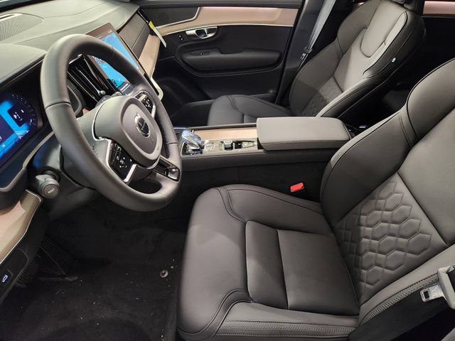 New 2026 Volvo XC90 B5 Core AWD/4WD image 14