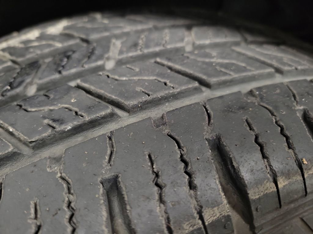 Used 2021 Chrysler Voyager Lxi image 11