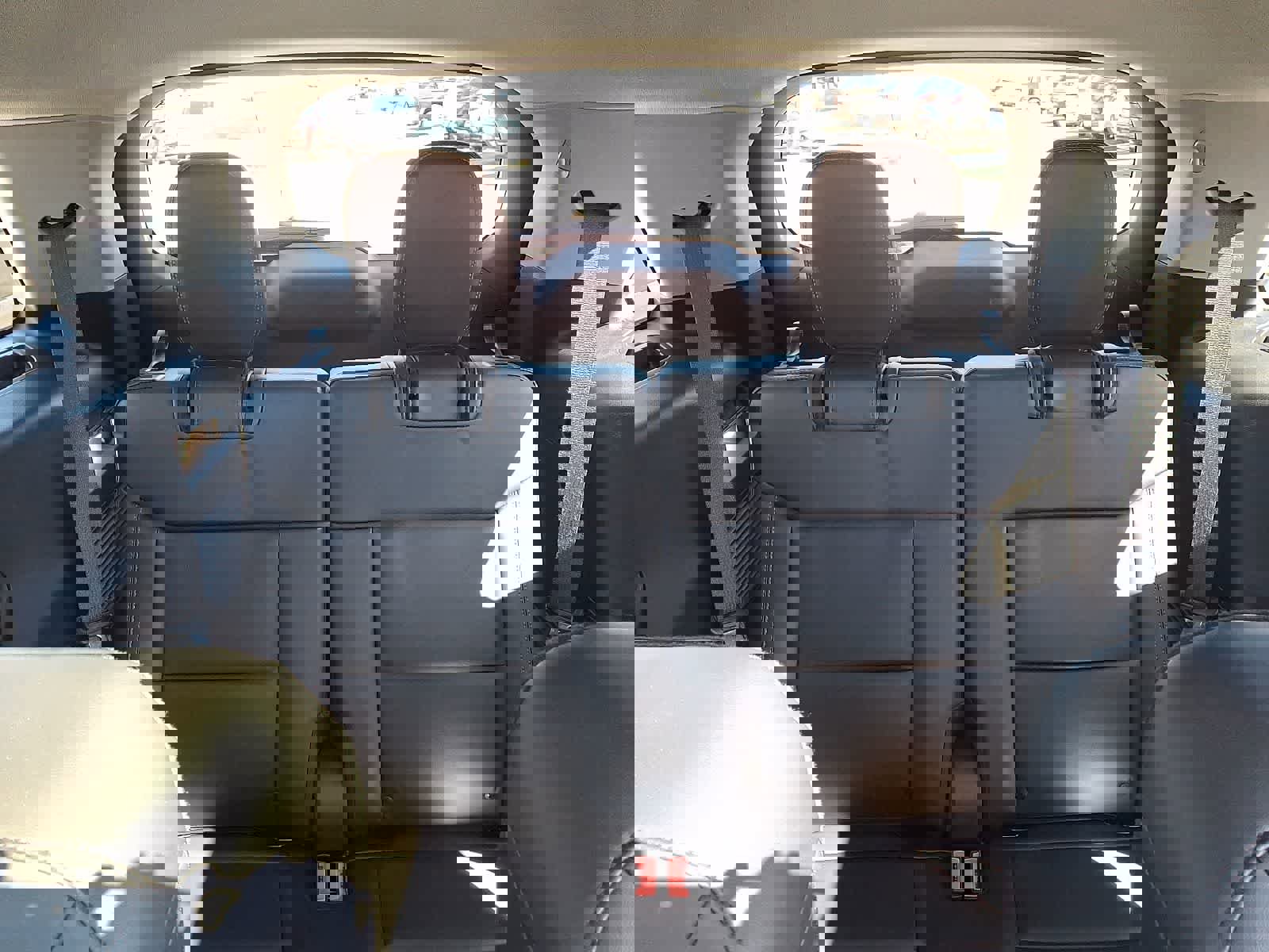 Used 2023 Ford Explorer XLT w/ Equipment Group 202A image 12