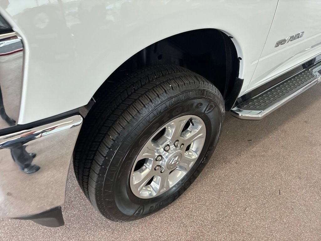 Certified 2026 RAM 2500 Big Horn AWD/4WD image 4