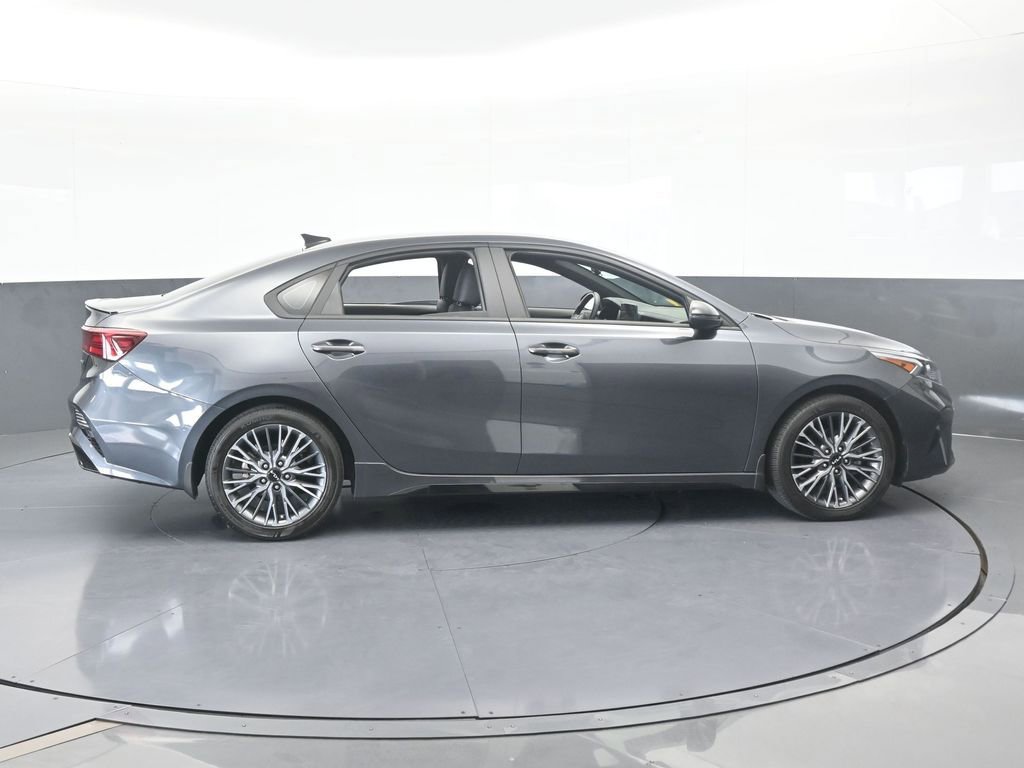 Used 2023 Kia Forte GT-Line image 7