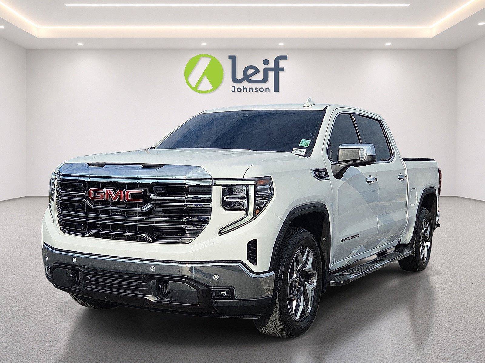 Used 2024 GMC Sierra 1500 SLT RWD image 2