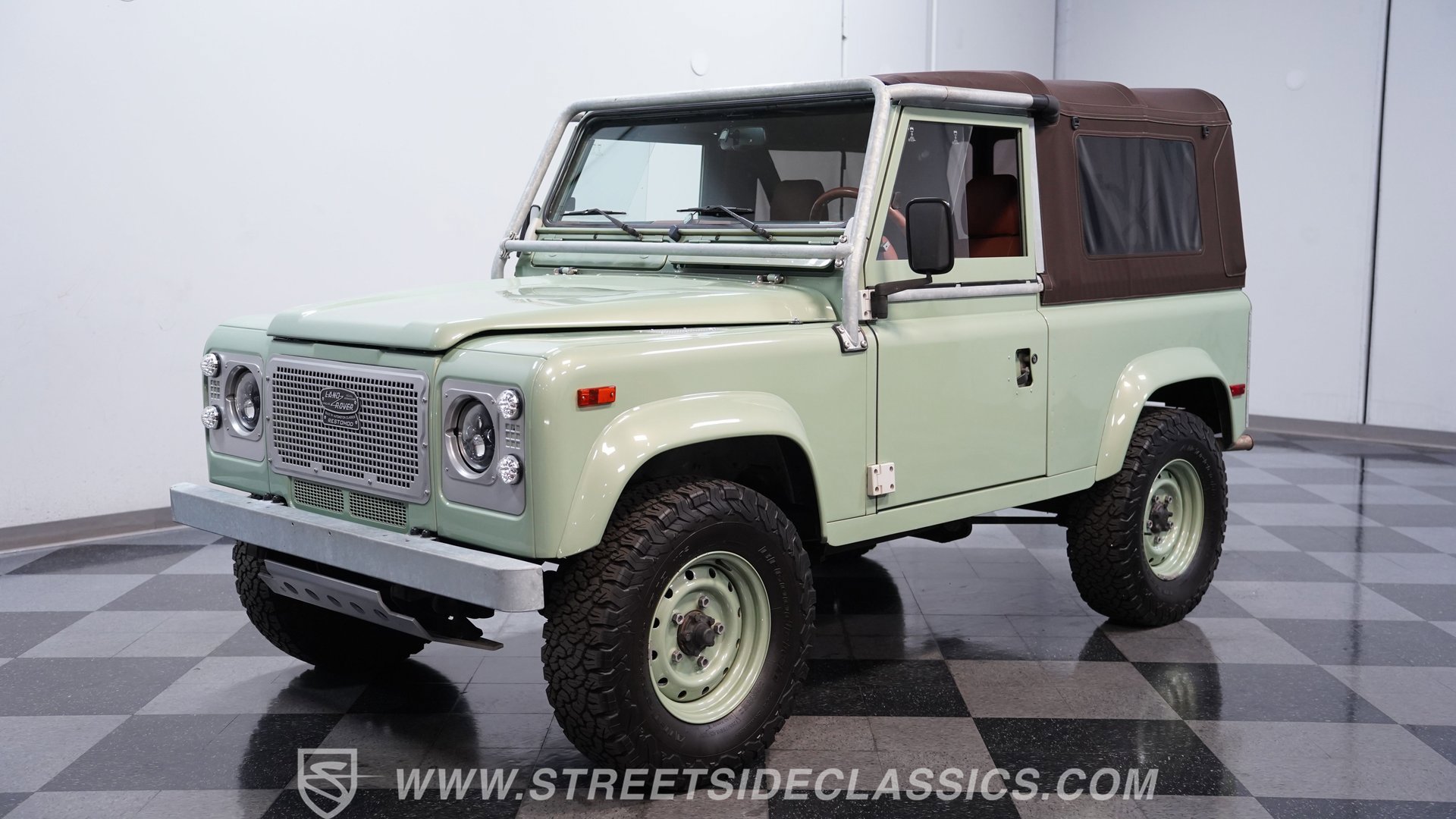 Used 1997 Land Rover Defender 90 AWD/4WD image 6