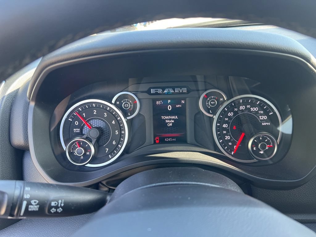 Used 2025 RAM 1500 Big Horn AWD/4WD image 41
