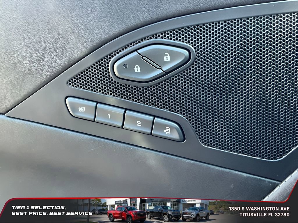 Used 2017 Chevrolet Corvette Stingray Coupe RWD image 32