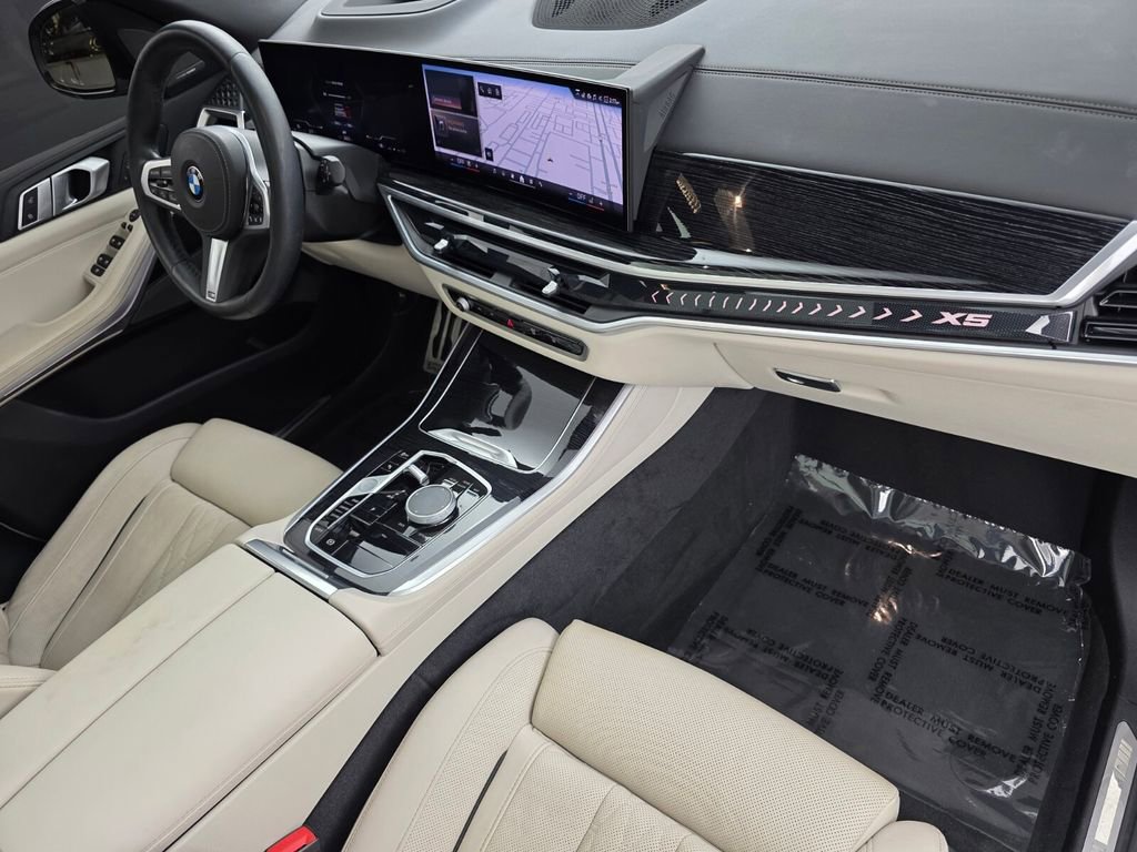 Used 2024 BMW X5 sDrive40i w/ M Sport Package RWD image 30