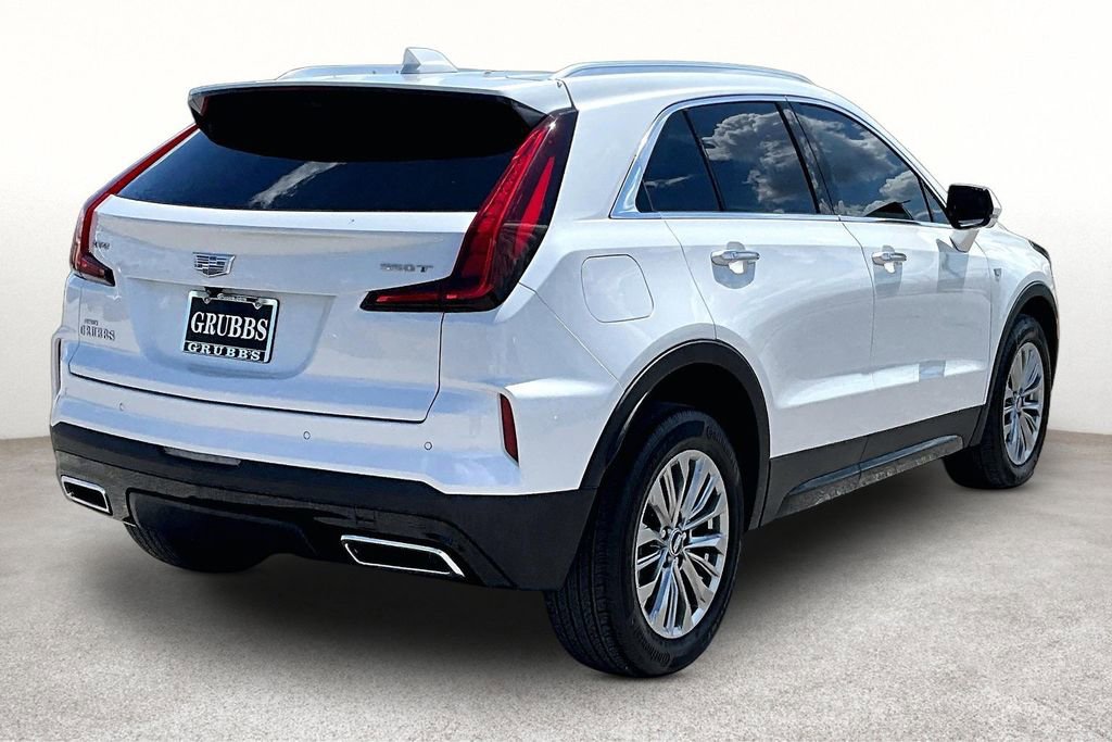 Used 2024 Cadillac XT4 Premium Luxury w/ Active Safety Package AWD/4WD image 2