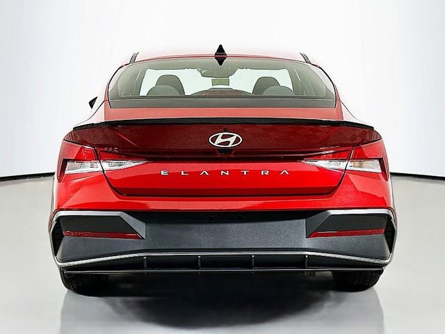 Certified 2025 Hyundai Elantra Sport w/ Cargo Package FWD image 6