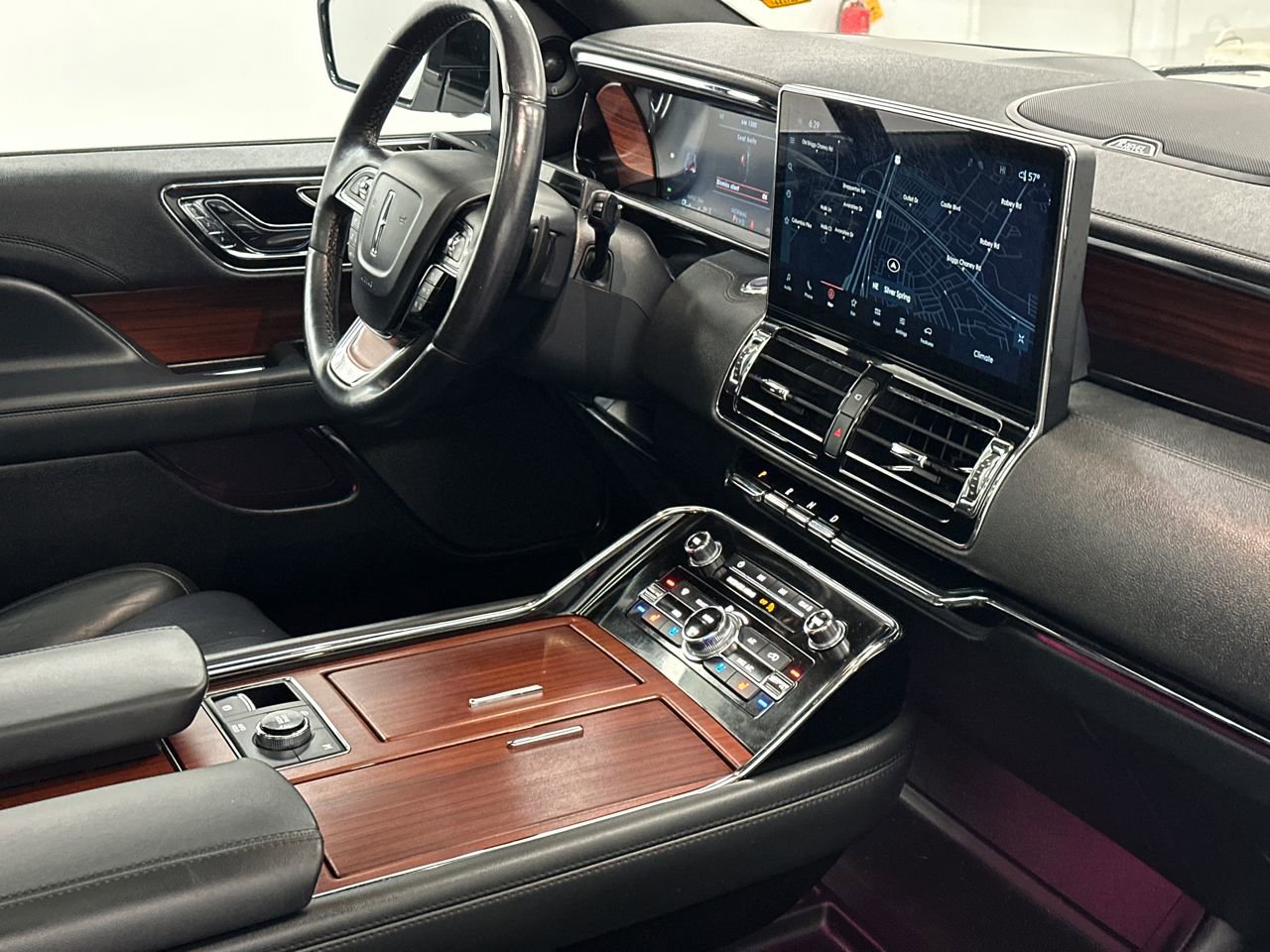Certified 2022 Lincoln Navigator Reserve image 11