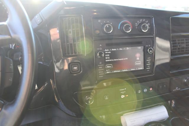 Used 2019 GMC Savana 2500 w/ Enhanced Convenience Package image 18