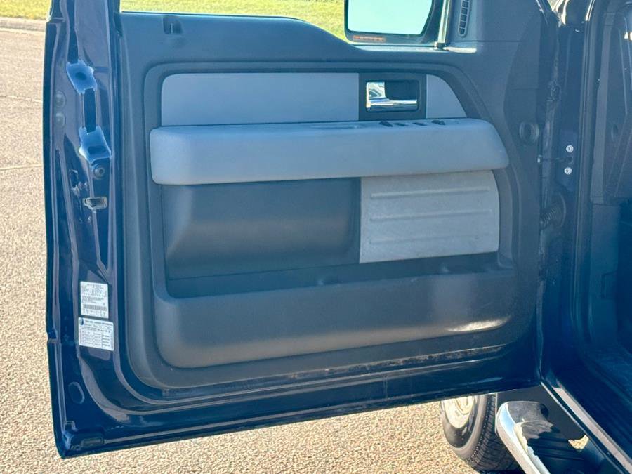 Used 2012 Ford F150 XLT w/ XLT Convenience Pkg AWD/4WD image 16