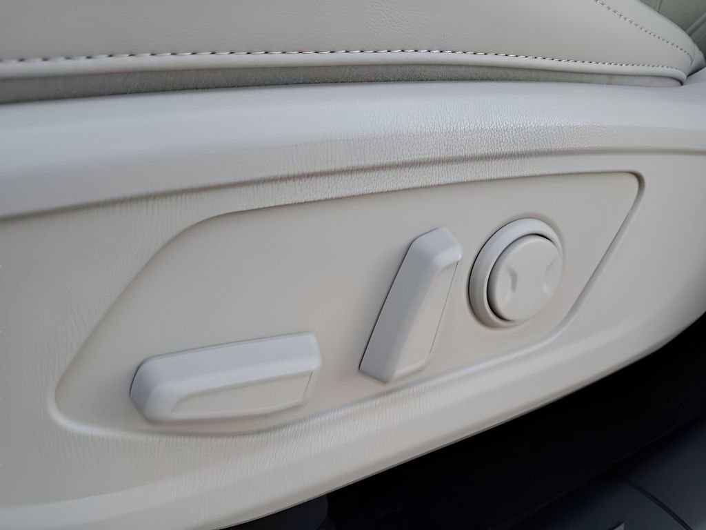 New 2026 Kia Sorento S w/ S Panoramic Sunroof Package FWD image 20