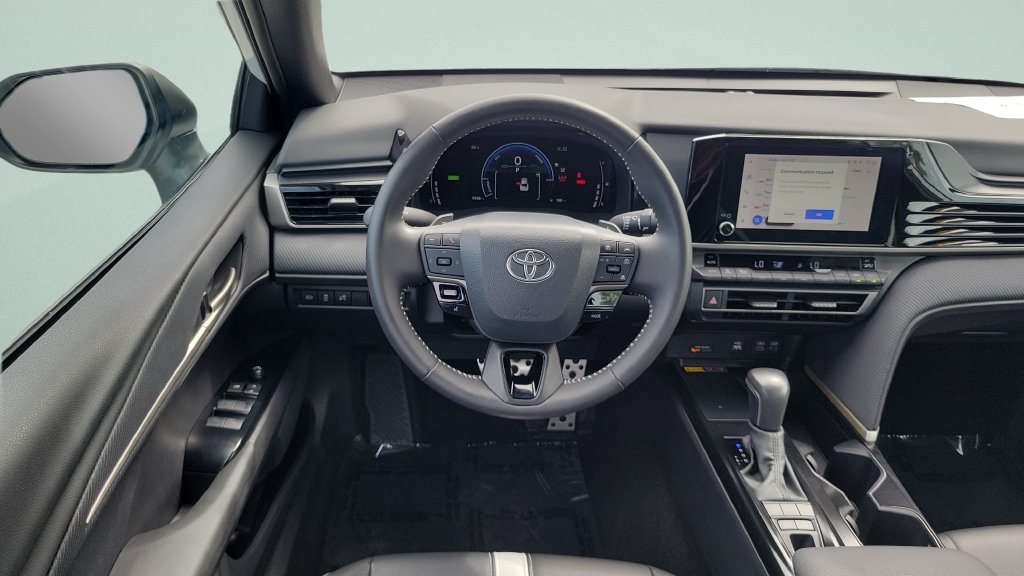 Used 2026 Toyota Camry SE FWD image 11
