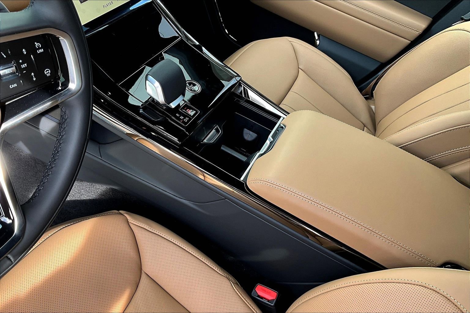 New 2026 Land Rover Range Rover Sport SE image 8