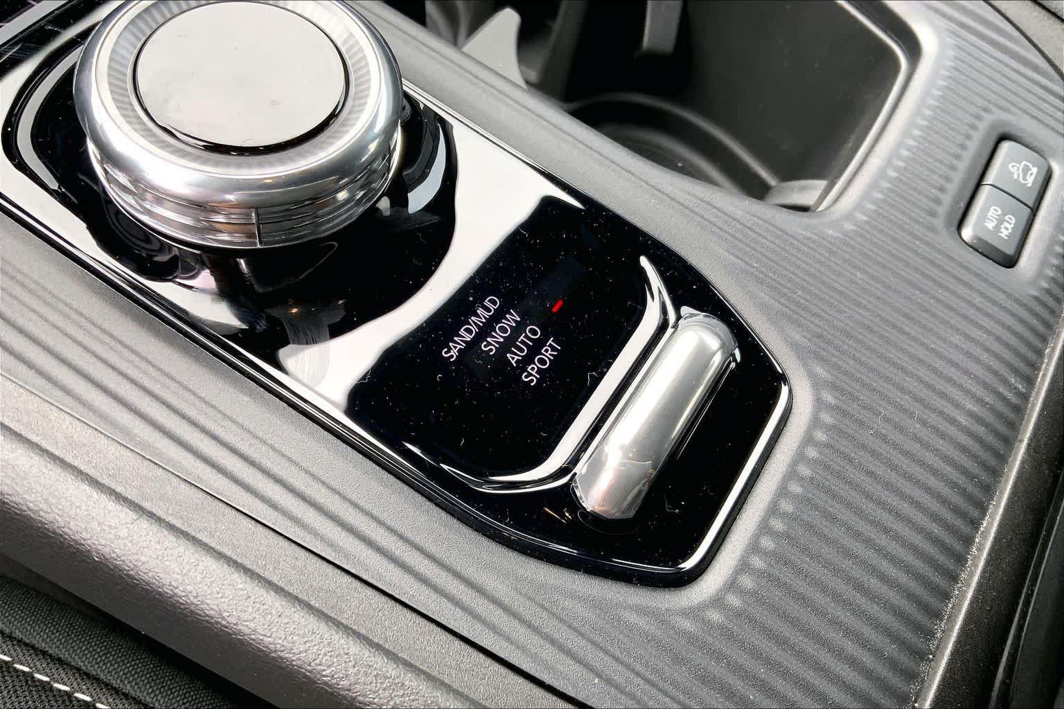 New 2026 Jeep Cherokee Laredo AWD/4WD image 18