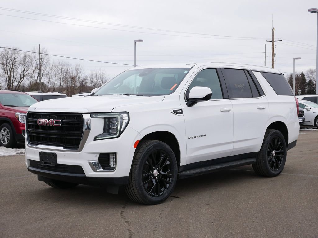 Used 2024 GMC Yukon SLE image 3