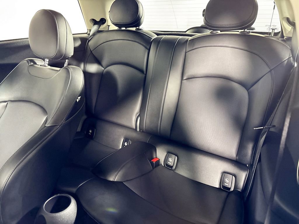 Used 2015 MINI Cooper S image 19